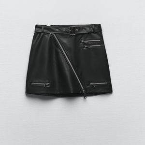 Faux leather skirt with zipper